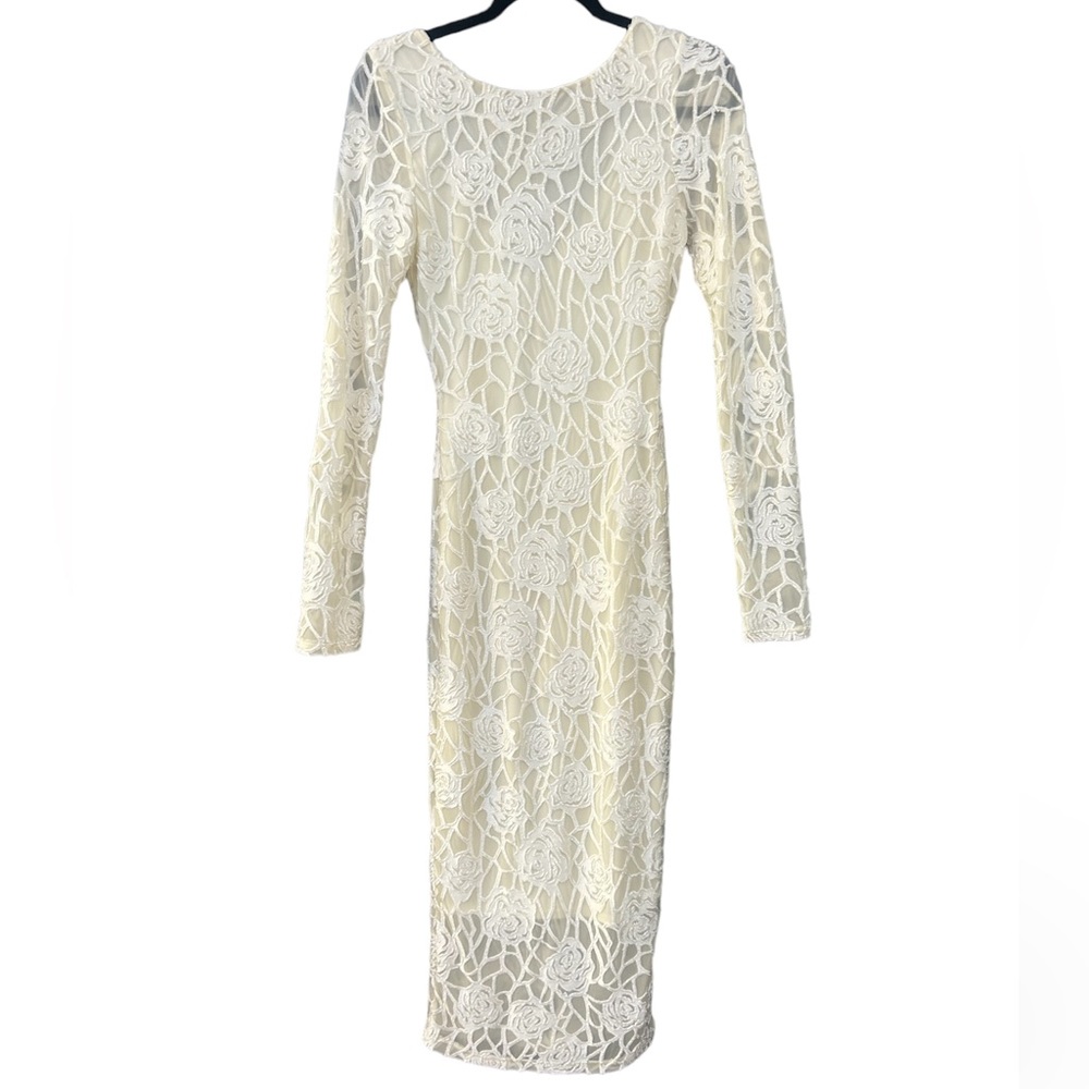 🤩 SALE White Floral Satin Sheer Dress Size: M